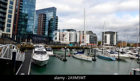 La Marina Ocean Village, Southampton, Hampshire, Royaume-Uni Banque D'Images