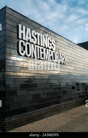 Galerie d'Art Contemporain de Hastings, anciennement le Jerwood Gallery, le Stade, Rock a Nore Road, Hastings Vieille Ville, Hastings, East Sussex, UK. Banque D'Images