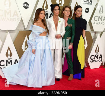 13 novembre 2019 à Nashville, Tennessee, USA : Maren Morris, Mase, Natalie Hemby, Amanda Shires, le Highwomen. 53e édition de CMA Awards, la plus grande soirée de musique country, la musique s'est tenue au centre-ville. (Crédit Image : © Laura Farr/AdMedia via Zuma sur le fil) Banque D'Images