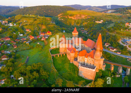 Château Corvin, Transylvanie, Roumanie, à partir de 1456 dans le style gothique du 17ème siècle , Reniassance Vlad l'Empaleur a été emprisonné ici Banque D'Images