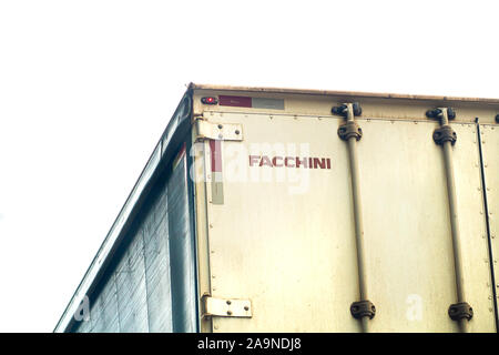 Brasilia, District fédéral - le Brésil. 16 novembre, 2019. Photo de l'arrière d'un camion avec le logo de l'entreprise Facchini. Facchini est une entreprise qui fonctionne Banque D'Images