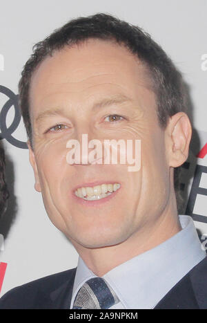 Tobias Menzies 11/16/2019 Le festival de projection de gala 2019 "la Couronne" tenue au Théâtre chinois de Grauman à Los Angeles, CA Photo par Izumi Hasegawa/HollywoodNewsWire.co Crédit : Hollywood News Wire Inc./Alamy Live News Banque D'Images