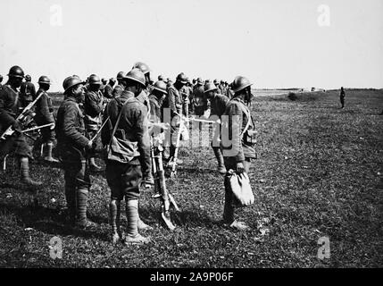 Photos de la PREMIÈRE GUERRE MONDIALE - de couleur africaine / les troupes américaines - American Camp des troupes de couleur en France. L'instruction de mitrailleuse ca. 1918 Banque D'Images