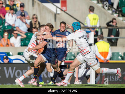 Twickenham, Surrey Royaume-Uni. La défense, 'Englands' engloutit , Dougie FIFE, au cours de la '2017' HSBC London Rugby à 7, le Dimanche 21/05/2017 RFU. Le stade de Twickenham, Angleterre [crédit obligatoire Peter SPURRIER/Intersport Images] Banque D'Images