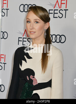 Los Angeles, USA. 17 novembre, 2019. Erin Doherty 026 assiste à la "la Couronne" premiere pendant le Festival de 2019 présenté par Audi au théâtre chinois de Grauman le 16 novembre 2019 à Hollywood, Californie. Credit : Tsuni/USA/Alamy Live News Banque D'Images