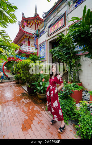 Le célèbre temple de Kek Lok Si à Penang, Malaisie ici se transforme en une féerie de lanterne pour 33 nuits au cours de la saison de la nouvelle année lunaire. Banque D'Images