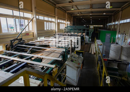 Usine de transformation du bois. Atelier de coupe de bois Banque D'Images