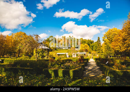 Anger am See, Autriche - Styrie 22.10.2016 : lieu Herberstein en Europe. Jardins, haut lieu touristique de destinations de voyage. Banque D'Images