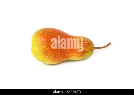 Poire mûre jaune-rouge isolé sur fond blanc Banque D'Images
