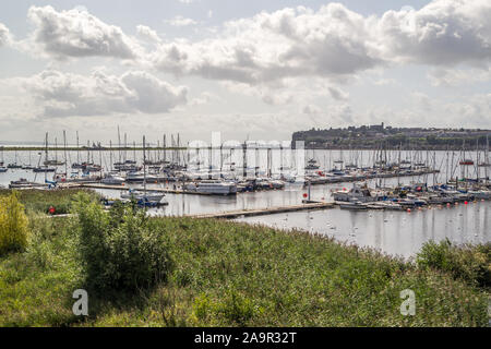 Cardiff Bay est le domaine de l'eau créé par le Barrage de Cardiff dans le sud de Cardiff, la capitale du Pays de Galles. Banque D'Images