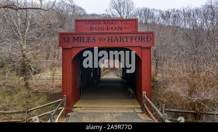 Un pont, Frédéric Oberlin Pont sur chevalets, Eli Whitney Museum et atelier, Hamden, CT, USA Banque D'Images