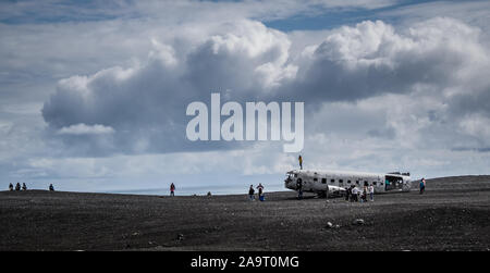 Crash et abandonné l'avion DC-3 en Islande Banque D'Images