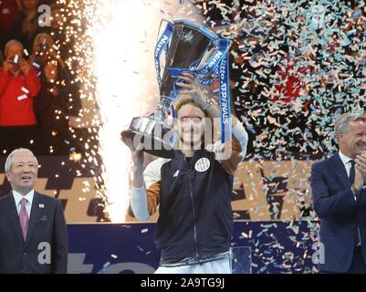 Londres, Royaume-Uni. 17 novembre, 2019. Stefano Tsitsipas (GRE) champion de la phase finale de l'ATP 2019 tenue à Londres, en Angleterre. Credit : Andre Chaco/FotoArena/Alamy Live News Banque D'Images