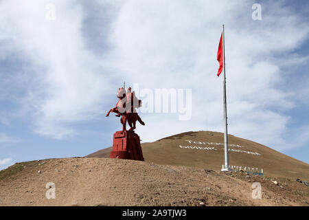 Statue de Manas au Kirghizistan Banque D'Images