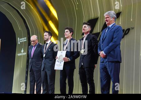 L'Espagne. 18 Nov, 2019. Lauréats lors de la cérémonie de remise des Prix FIM après la Motul Gran Premio de la Comunitat Valenciana au Palais des Congrès le 17 novembre 2019 à Valence, en Espagne. Credit : CORDON PRESS/Alamy Live News Banque D'Images