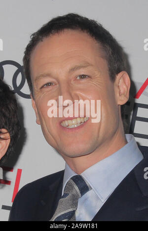 Tobias Menzies 11/16/2019 Le festival de projection de gala 2019 "la Couronne" tenue au Théâtre chinois de Grauman à Los Angeles, CA Photo par Izumi Hasegawa/HollywoodNewsWire.co Crédit : Hollywood News Wire Inc./Alamy Live News Banque D'Images