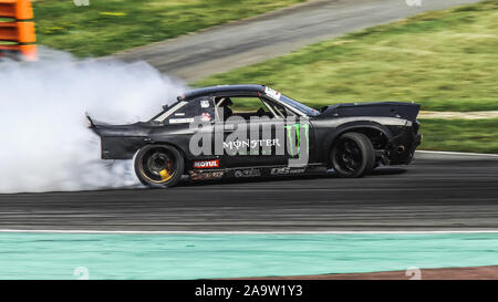 Oschersleben, Allemagne, 31 août 2019 : pilote automobile ukrainien Dmitriy Illyuk en action au cours de la dérive Kings International Series à Oschersleben. Banque D'Images