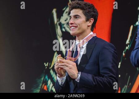 L'Espagne. 18 Nov, 2019. Marc Márqyez lauréats lors de la cérémonie de remise des Prix FIM après la Motul Gran Premio de la Comunitat Valenciana au Palais des Congrès le 17 novembre 2019 à Valence, en Espagne. Credit : CORDON PRESS/Alamy Live News Banque D'Images