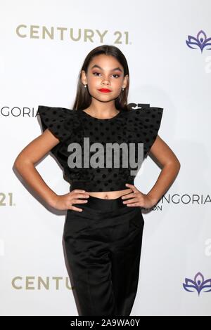 Los Angeles, CA. 15 Nov, 2019. Ariana Greenblatt aux arrivées pour le Gala de la Fondation Eva Longoria, le Four Seasons Beverly Hills, Los Angeles, CA, 15 novembre 2019. Credit : Priscilla Grant/Everett Collection/Alamy Live News Banque D'Images