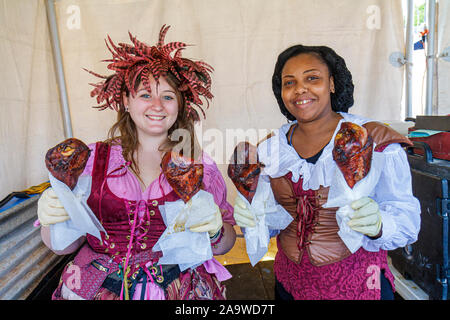 Deerfield Beach Florida, Quiet Waters Park, Florida Renaissance Festival, costume, turkey legs, nourriture, vendeurs stall stands stands stand marché, B Banque D'Images