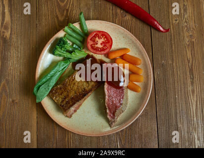 Filet de boeuf Prince Albert, la préparation d'un filet de boeuf qui a été nommé en l'honneur du mari de la reine Victoria. Banque D'Images