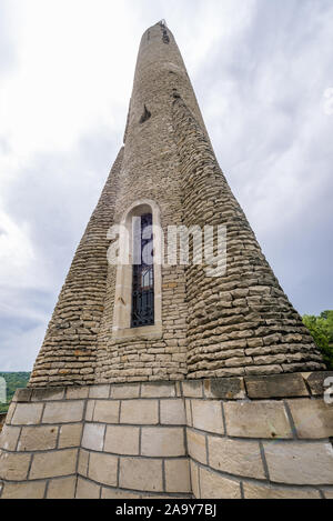 Lumanarea Recunostintei - ainsi appelé Bougie de gratitude ou Pâques bougie ou bougie simplement Monument et chapelle en ville Soroca dans Moldova Banque D'Images