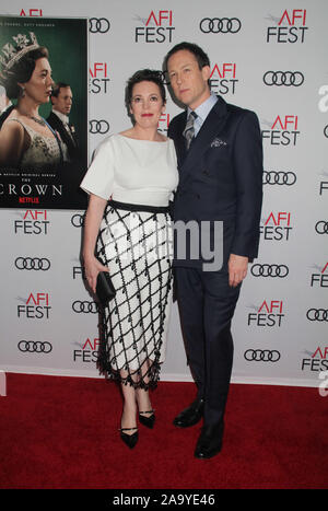 Tobias Menzies, Olivia Colman 11/16/2019 Le festival de projection de gala 2019 "la Couronne" tenue au Théâtre chinois de Grauman à Los Angeles, CA. Photo par I. Hasegawa / HNW / PictureLux Banque D'Images