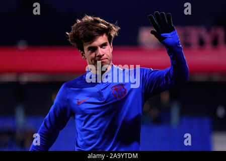 Barcelone - NOV 17 : Riqui Puig joue à la Deuxième Division B match entre FC Barcelona B ET UE Cornella au stade de Johan Cruyff, le 17 novembre Banque D'Images