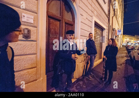 Performance 'Les chambres d'Amedeo Modigliani" à l'intérieur de la maison où l'artiste est né. 'Teatro degli Onesti' Company. L'acteur et réalisateur Emanuel Banque D'Images