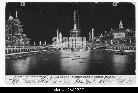 Carte postale gravée d'une vue de la nuit de l'éclairage d'immeubles et pont dans le parc d'attractions Dreamland dans Coney Island, Brooklyn, New York City, publié par I. Stern, 1906. À partir de la Bibliothèque publique de New York. () Banque D'Images