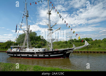 Tall Ship royaliste TS à Gloucester Sharpness Canal Banque D'Images