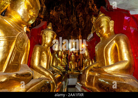 Les grottes de Pindaya (pagode Shwe Oo Min) Pindaya, l'État de Shan, Myanmar. Banque D'Images