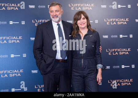 Roma, Italie. 18 Nov, 2019. Emmanuelle Seigner et Luca Barbareschi Photocall au Théâtre Eliseo de Rome dans le film réalisé par Roman Polanski 'L'Ufficiale e la SPIA" (titre original : 'J'Accuse') (photo de Matteo Nardone/Pacific Press) Credit : Pacific Press Agency/Alamy Live News Banque D'Images