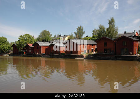 Ancien entrepôt rouge de la ville de Povoo en Finlande Banque D'Images