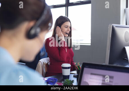 Les professionnels au travail Banque D'Images
