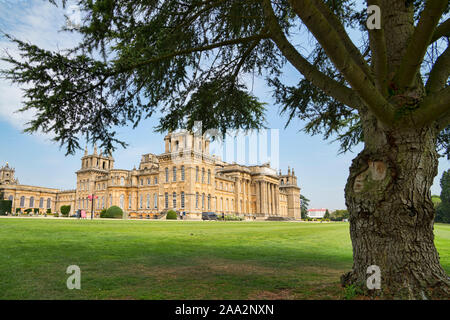 Le Palais de Blenheim, Brithplace de Sir Winston Churchill, Woodstock, Oxfordshire, England, UK Banque D'Images