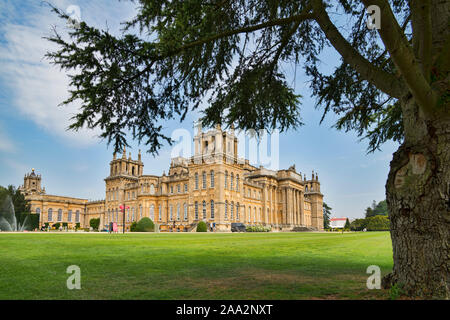 Le Palais de Blenheim, Brithplace de Sir Winston Churchill, Woodstock, Oxfordshire, England, UK Banque D'Images