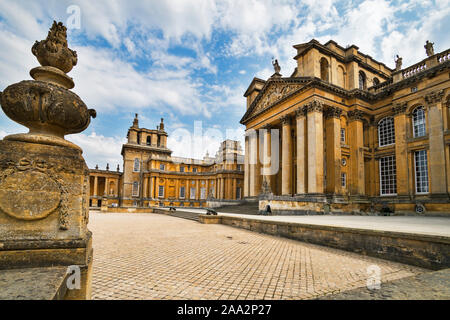 Le Palais de Blenheim, Brithplace de Sir Winston Churchill, Woodstock, Oxfordshire, England, UK Banque D'Images