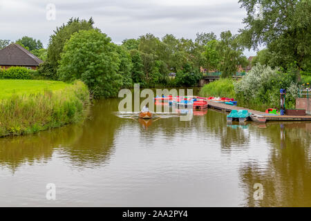 Vue magnifique au bord de l'idyllique à Greetsiel, un village idyllique situé dans la Frise orientale, dans le Nord de l'Allemagne Banque D'Images