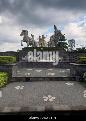 Telajakan dan jalan taman rama sinta statue, Bali, Indonésie Banque D'Images