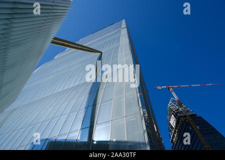 Citylife Milan, Lombardie, Italie. À propos de 10/2019. Détail de la façade du gratte-ciel Allianz par Arata Isozaki. à Milan. L'architecture contemporaine Banque D'Images