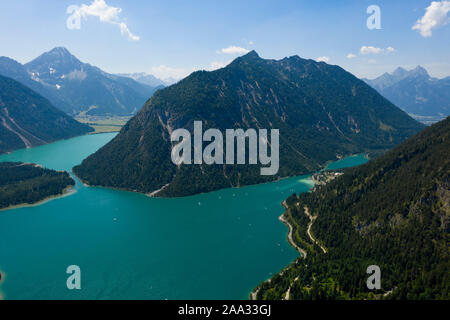 Au sud de Plansee avec Kleiner Plansee droite et gauche du lac Heiterwang, Tyrol, Autriche Banque D'Images