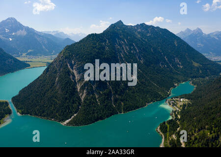 Au sud de Plansee avec Kleiner Plansee droite et gauche du lac Heiterwang, Tyrol, Autriche Banque D'Images