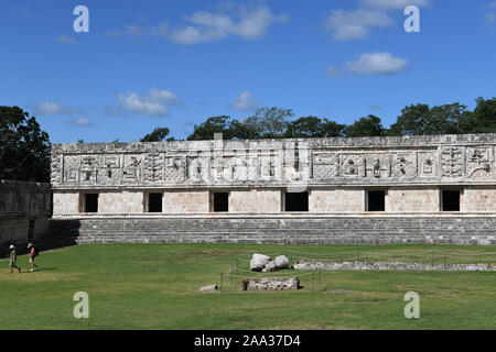 Quadrilatère des Nuns, Uxmal, ancienne ville maya de la période classique située dans la région de Puuc de l'est de la péninsule du Yucatan, Mexique Banque D'Images
