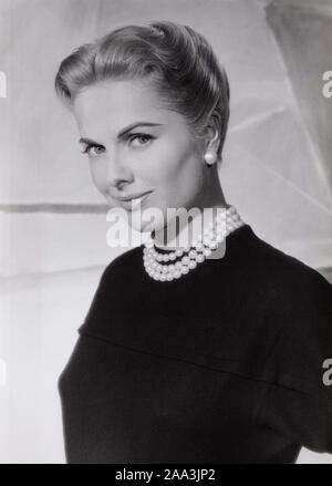 Ursula Heyer, deutsche Schauspielerin und Deutschland, Synchronsprecherin 1960 frühe er Jahre. L'actrice allemande et le doublage actrice Ursula Heyer, de l'Allemagne au début des années 60. Banque D'Images