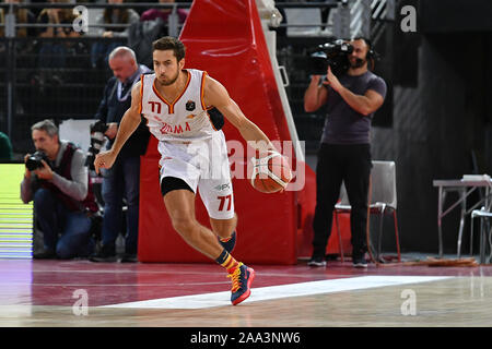 Vient la deuxième victoire consécutive pour Virtus Roma qu'au Palais des Sports de l'Eur a le meilleur sur Carpegna Prosciutti Panier Pesaro pour 92-83 à la fin d'une course équilibrée et souffert jusqu'à la fin. Virtus Roma avec des dés et avec Jefferson (influence) et Dyson (muscle) par service. (Photo par Domenico Cippitelli/Pacific Press) Banque D'Images