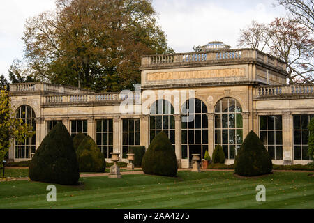 Le Northamptonshire, R.-U., le 18 novembre 2019 - les jardins d'hiver, majestueux accueil Château Ashby Midlands England, UK. Banque D'Images