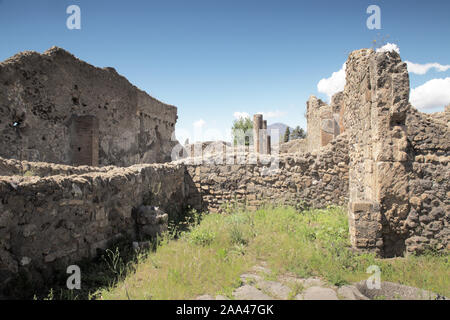 La ville perdue d'une ancienne ville romaine de Pompéi ensevelie sous les cendres volcaniques de l'éruption du Vésuve en l'an 79 Banque D'Images