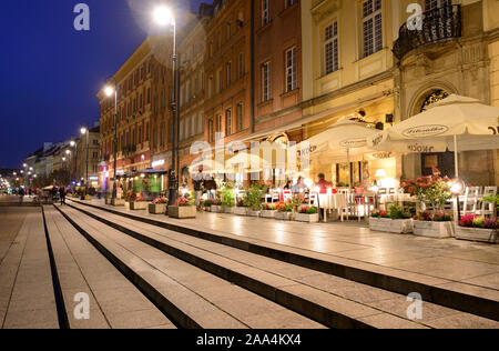 Les restaurants de la Vieille Ville (Stare Miasto) de Varsovie, Site du patrimoine mondial de l'Unesco. Pologne Banque D'Images