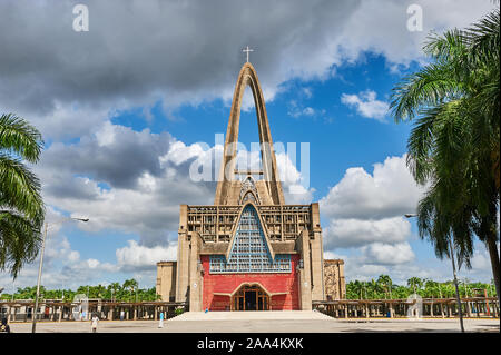 HIGUEY, RÉPUBLIQUE DOMINICAINE 4 avril 2015 Sanctuaire de notre-Dame d'Altagracia Basilique Catedral Nuestra Senora de la Altagracia Banque D'Images